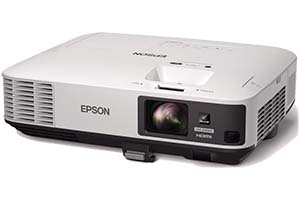 Epson прошел проверку дизайнерами. В британской школе в Москве