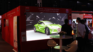 Barco представила свой инновационный VR-проектор DP4K-60L