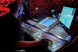 Профессионалы мира музыки нашли микшеры DiGiCo незаменимыми
