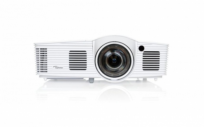 Optoma ЕH200ST: большое изображение с малого расстояния