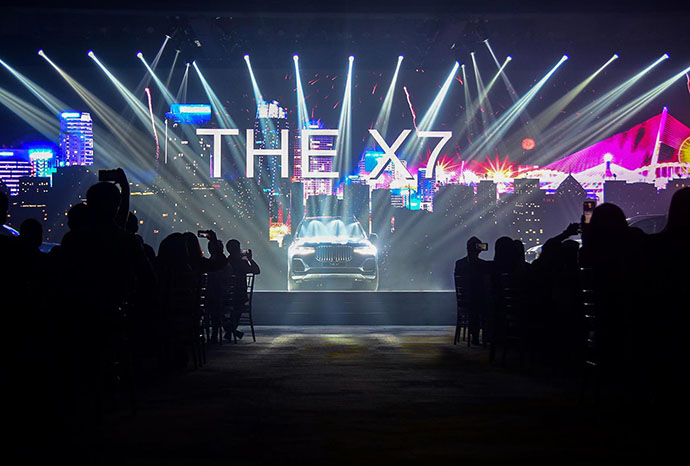 RGBlink X3 показал новый BMW X7 в лучшем виде!