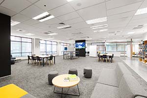 AV-конференцсвязь с Shure MXA910 работает в условиях open space