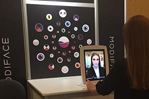 ModiFace Mirror: виртуальный макияж ложится как надо! 