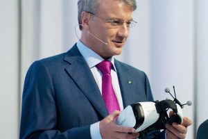 «Сбербанк» открывает первую в России сеть VR-кинотеатров