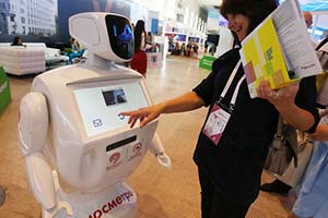 В московском метро появился интерактивный робот-помощник Метроша