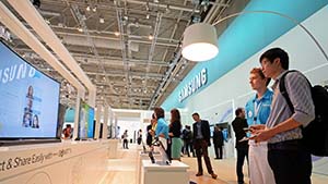 Samsung выходит на рынок светодиодных панелей