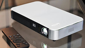 Большое пакуется в малом: новый LED мини-проектор DreamVision