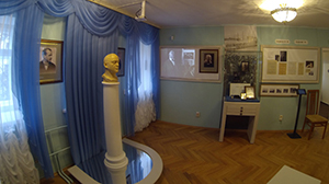 Инсталляция в Мемориальном Доме-музее Леонида Собинова