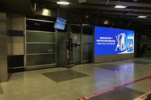 1100 м2 дисплеев Absen в крупнейшей сети метро в Чили