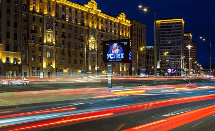 Уникальный 360-градусный digital-ситиборд: первый в России