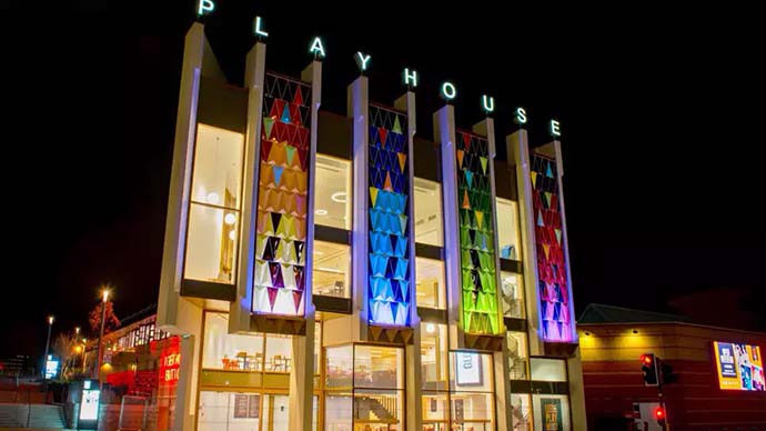 Leeds Playhouse, первый региональный театр Британии с d&b Soundscape