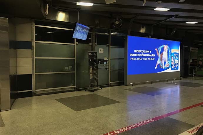 1100 м2 дисплеев Absen в крупнейшей сети метро в Чили