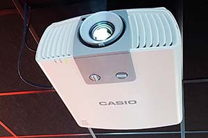 ISE 2018: 4K-проекция и балетная постановка на стенде Casio