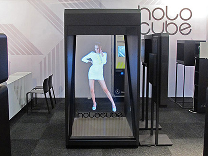 WOW-эффект с 3D дисплеем HOLOCUBE. Первая инсталляция в России