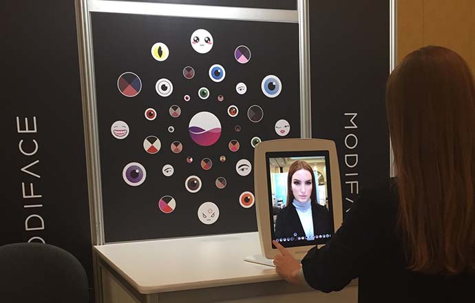 ModiFace Mirror: виртуальный макияж ложится как надо! 