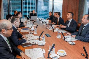 Как оснащалась переговорная министра промышленности в «Москва-Сити»