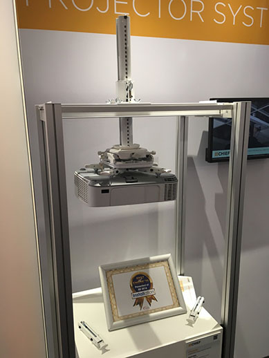 Экраны Da-Lite и крепления Chief: лучший Milestone на ISE 2016