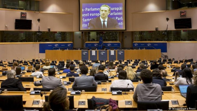 Хороший звук при плохой игре: Марк Цукерберг в Европарламенте