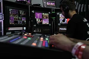 700 000 кв м, 20 сцен и мобильная студия на Blackmagic Design 