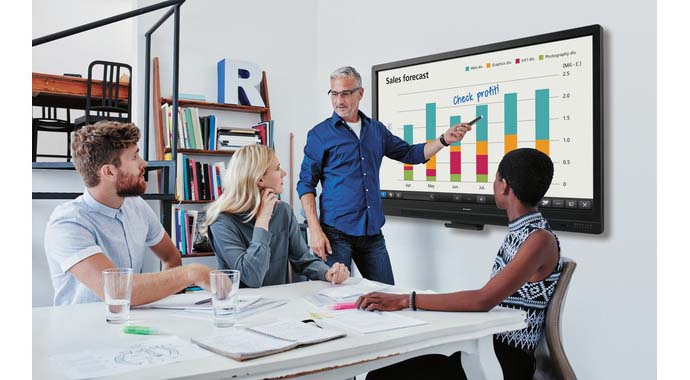 Новая интерактивная панель 65” Sharp PN65SC1