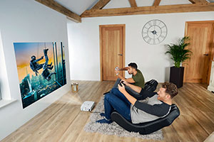 Новый короткофокусник Optoma с технологией Darbee Visual Presence