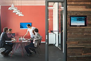 Новейшее решение для бронирования помещений от Crestron