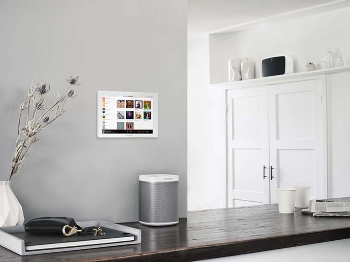 В одном ритме с Sonos: Crestron показал полную интеграцию
