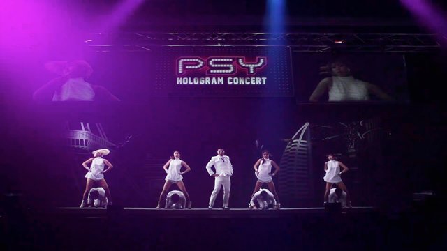 psy-hologram-theater-korea-1.jpg