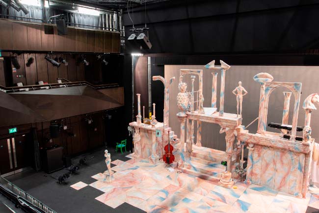 teatralnoe-prostranstvo-sautgemptona-rasshiryaet-diapazon-meropriyatiy-s-em-acoustics-6.jpg teatralnoe-prostranstvo-sautgemptona-rasshiryaet-diapazon-meropriyatiy-s-em-acoustics-6.jpg