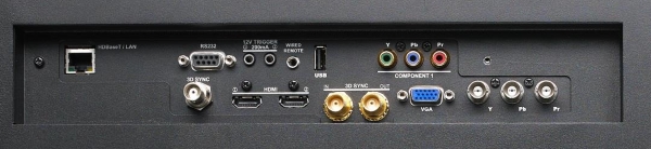 vivitek-du9000-5.jpg