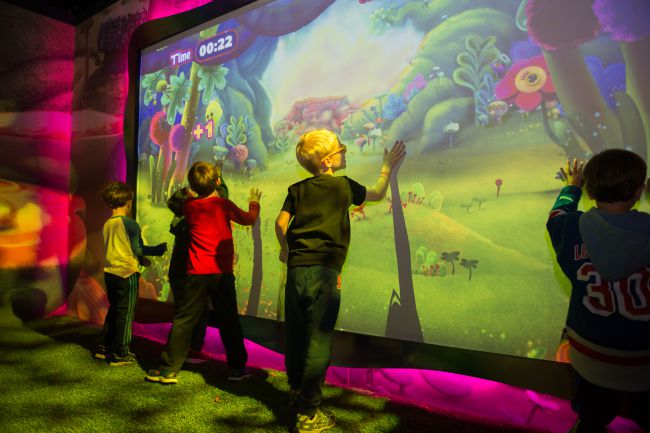 interaktiv-i-3d-v-detskom-igrovom-tsentre-trolls-the-experience-1.jpg