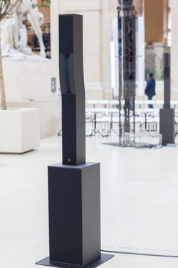 syva-dlya-pokaza-kollektsii-louis-vuitton-2.jpg