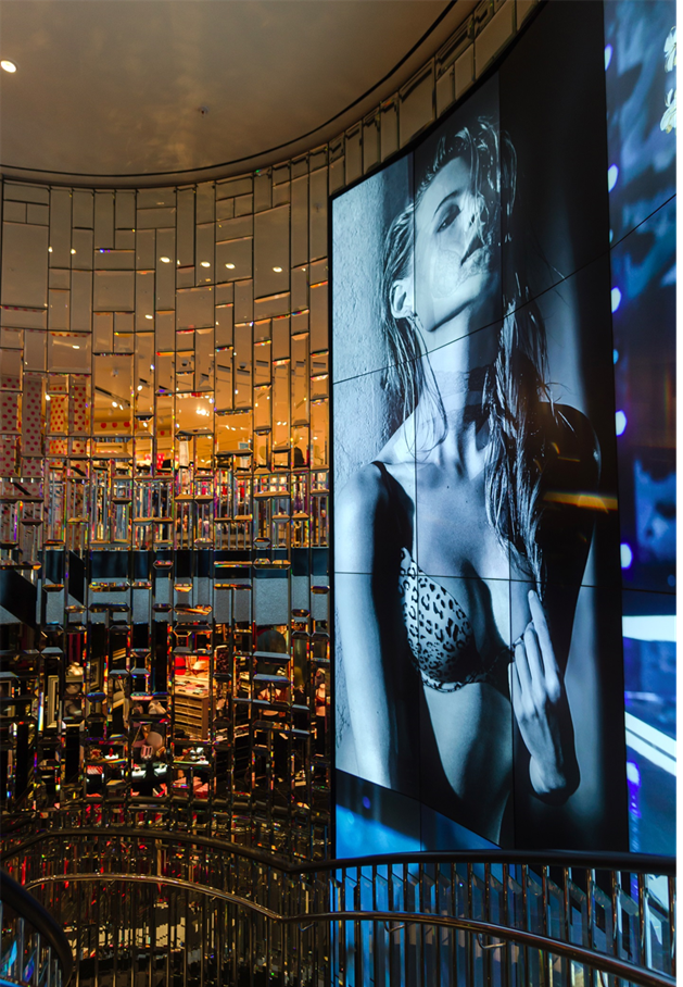 wize-pomogaet-victoria-s-secret-khranit-svoy-sekret-2.png