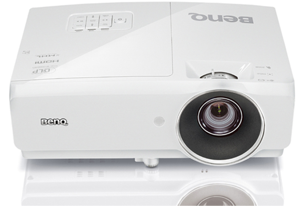 ull-hd-proektor-mh750-1.jpg