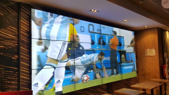 pads4-dlya-digital-signage-v-mcdonald-s-1.jpg