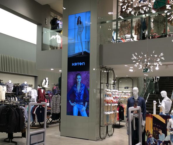 iadea-digital-signage-2.jpg