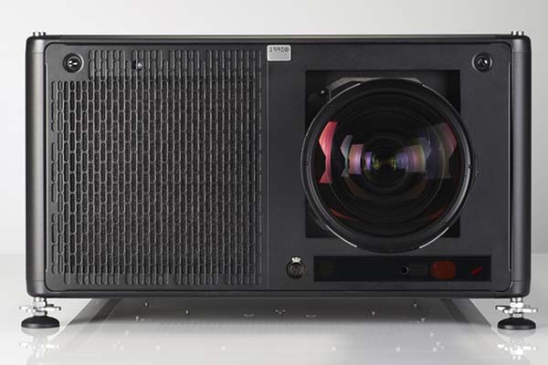 barco-udx-w26-i-udx-4k26-rekordy-yarkosti-2.jpg