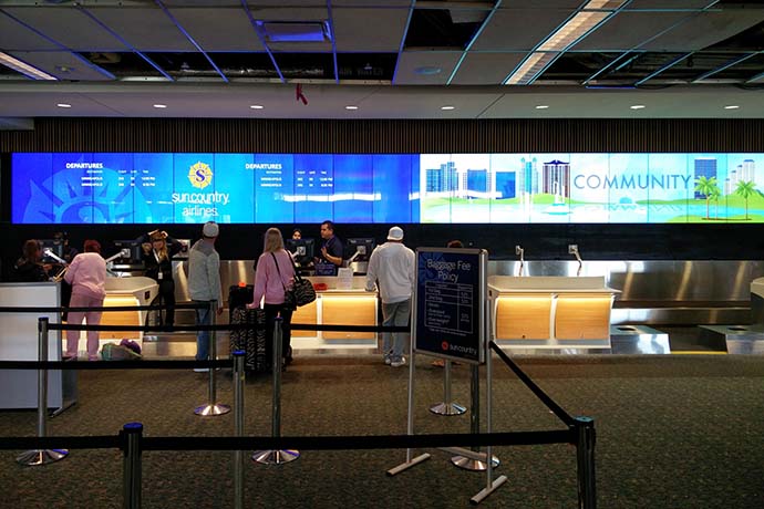 475-metrovyy-displey-lg-vstretil-gostey-infocomm-v-aeroportu-orlando-2.jpg