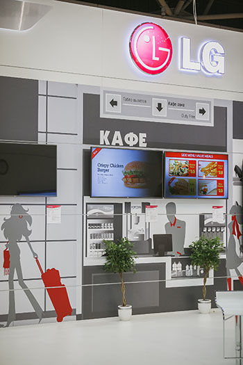 digital-out-of-home-i-digital-signage-v-riteyle-2.jpg