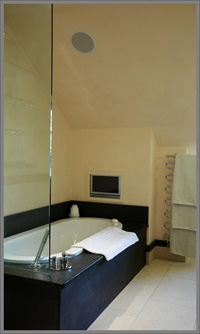 bathroom1.jpg
