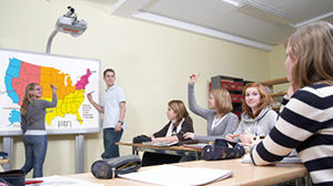 proektory-i-paneley-dlya-shkol.jpg