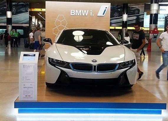 sport-kar-bmw-i8-1.jpg