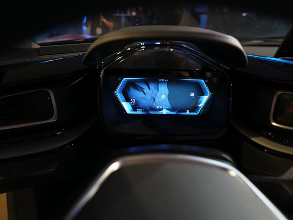 holoactive-touch-ot-bmw-3.jpg