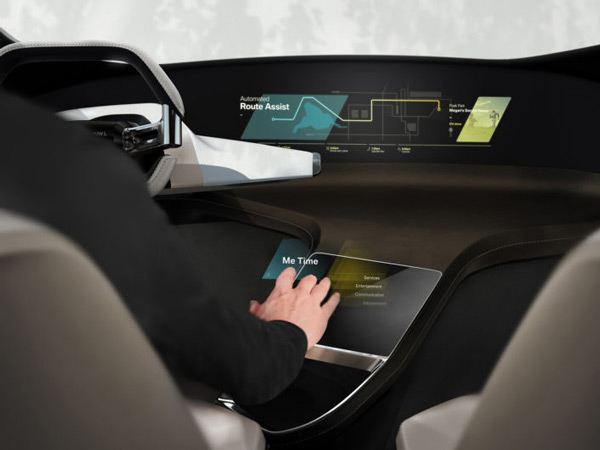 holoactive-touch-ot-bmw-1.jpg