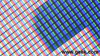 kitayskiy-kompanii-agressivno-narashchivayut-proizvodstvo-amoled-paneley-1.jpg