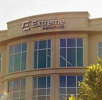 extreme-networks-kupit-biznes-setevogo-oborudovaniya-avaya-1.jpg